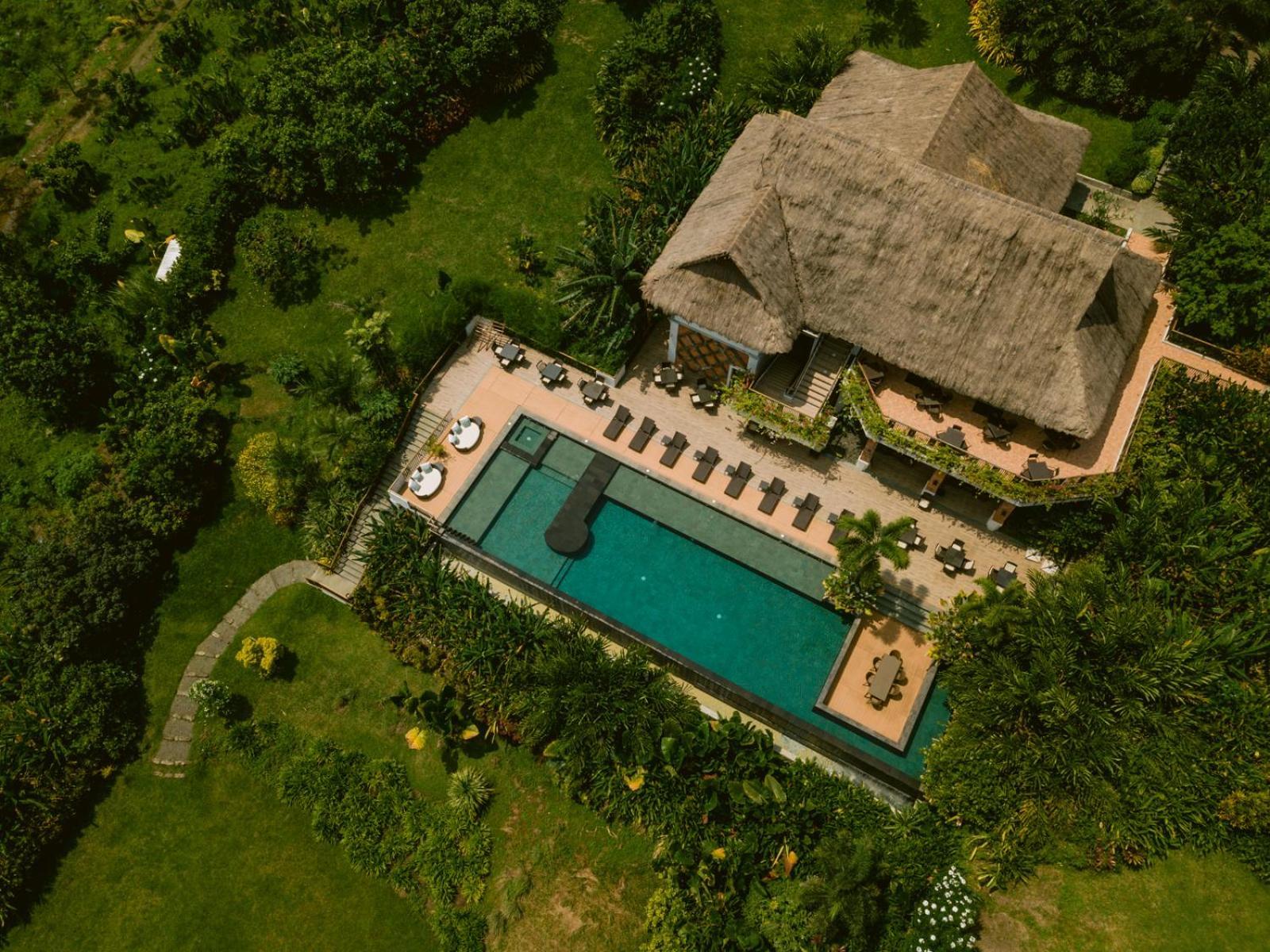 Damires Hills Farm And Spa Resort Pototan Exterior photo